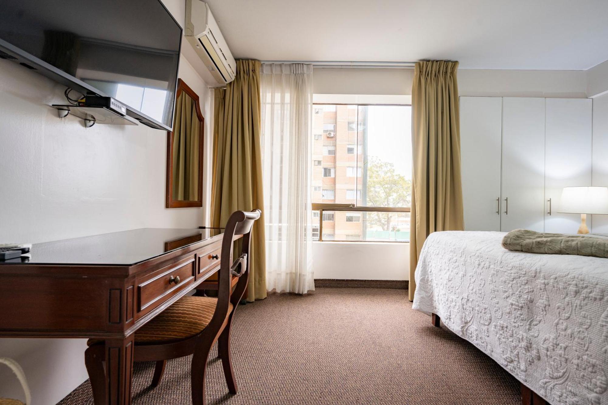 San Martin Apartahotel 4*