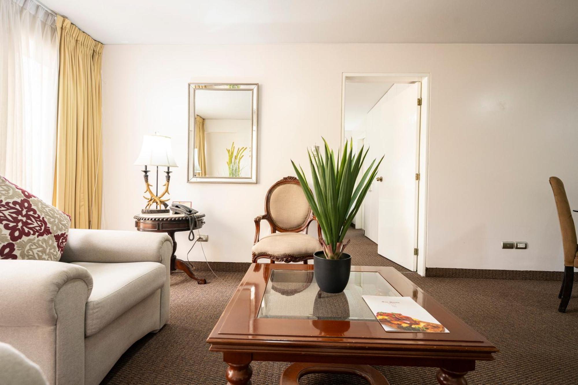 Apartahotel San Martin 4*